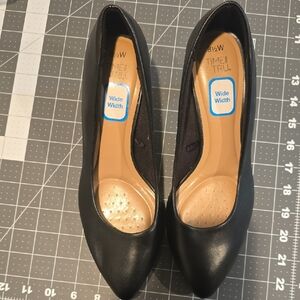Time and Tru Women's Black Wide Width Heels